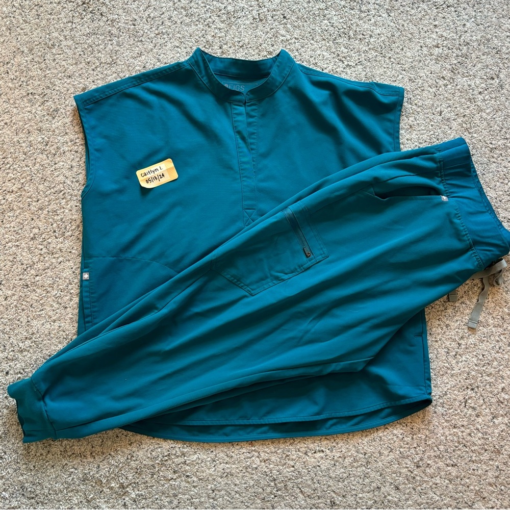 Figs Women's Teal Scrub Set L/XLP